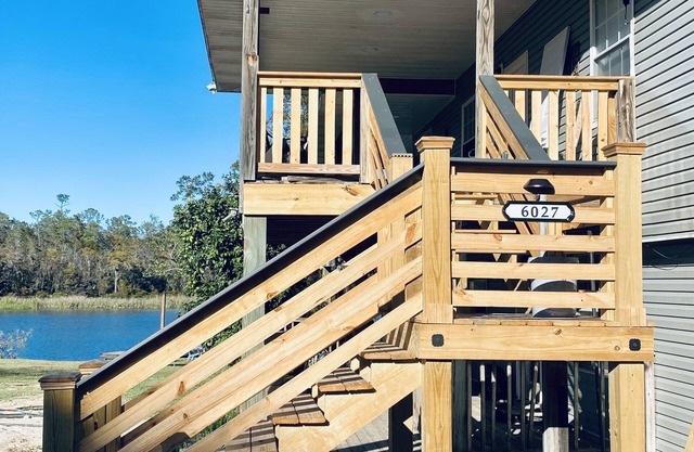 Cooper Basin River House - 30 mins to beaches
