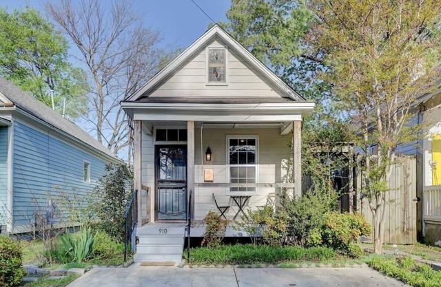 Cooper Young Vibes Su