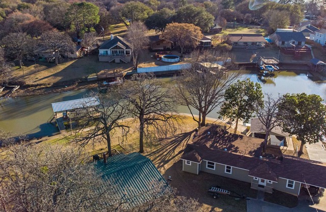 Copeland Cottage Beautiful lake house discounted priices