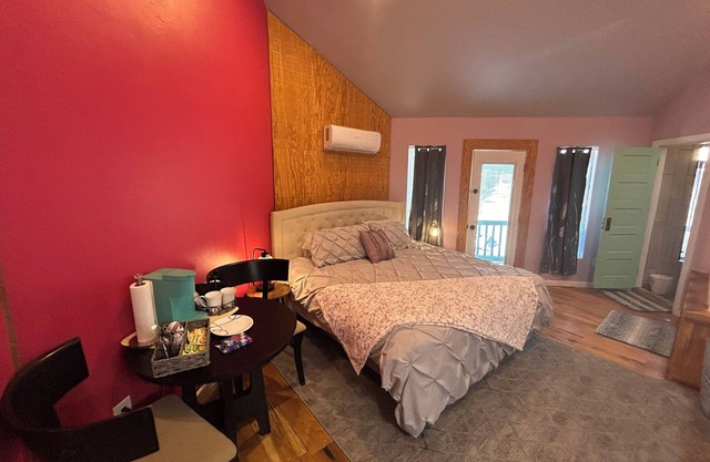 Copper City Views Suite #1
