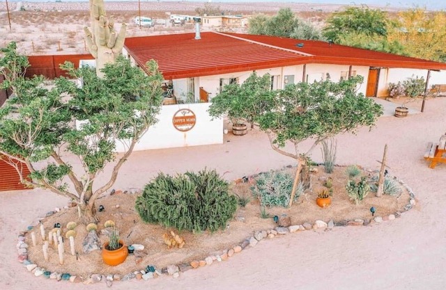 Copper Moon Compound · Pool, Hot Tub, Gym & Views!