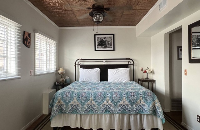 Copper Room: Million Dollar Views of Sedona, Verde Valley, & San Francisco Peaks