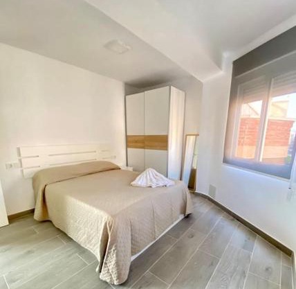Coqueto apartamento cerca del CEU