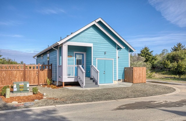 Coral Beach Cottage - Oyhut Bay Seaside Village