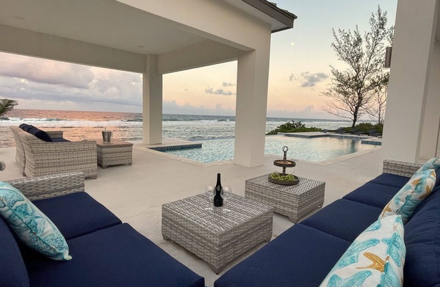 Neues Angebot *** CORAL VISTA *** Luxury Beachfront