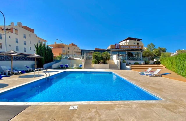 Corcovada, Sunny and Bright T1 with Large Terrace, Albufeira