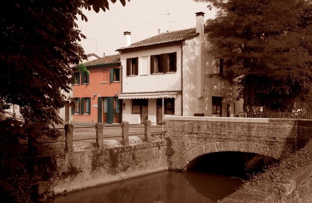 Cornarorooms
