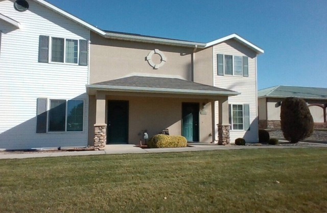 Corner Townhouse close to Snake River Canyon