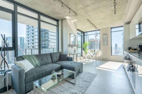 Corner Unit DT Luxury Highrise Condo