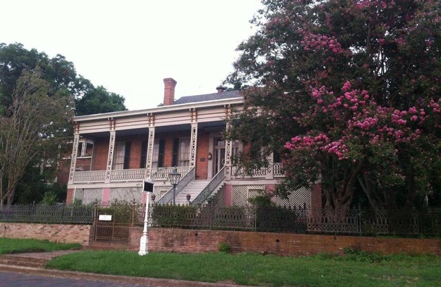 Corners Mansion Inn - A Bed and Breakfast