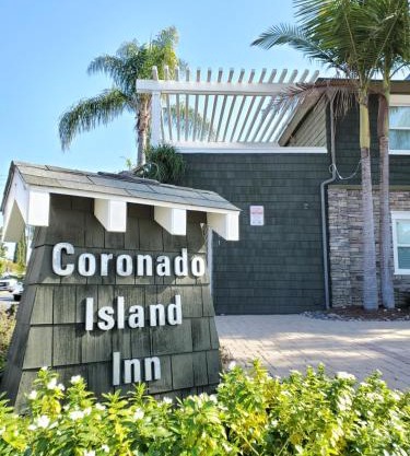 Coronado Island Inn