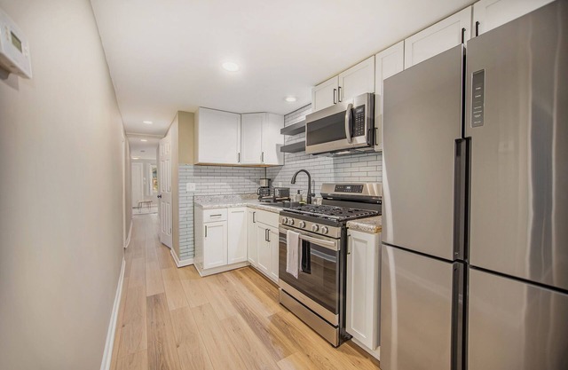 Corporate Home for Traveling Professionals - EXTENDED STAYS