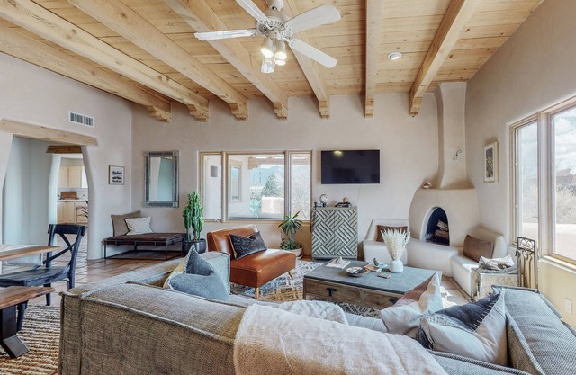 Corrales Hacienda with Mountain Views - High Desert Retreat!