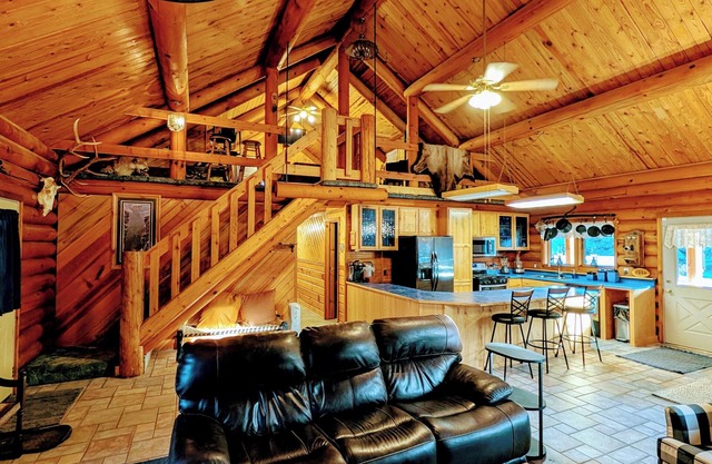 Correa's Lodge