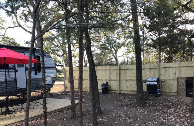 Corsicana near lake sophisticated/private camping