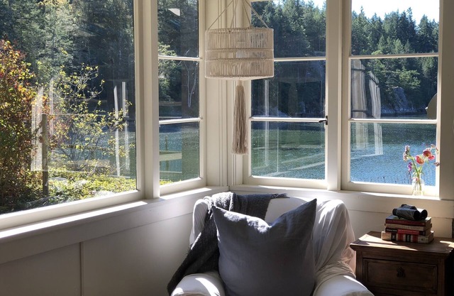 Cortes Beach house Relaxing cottage on the ocean