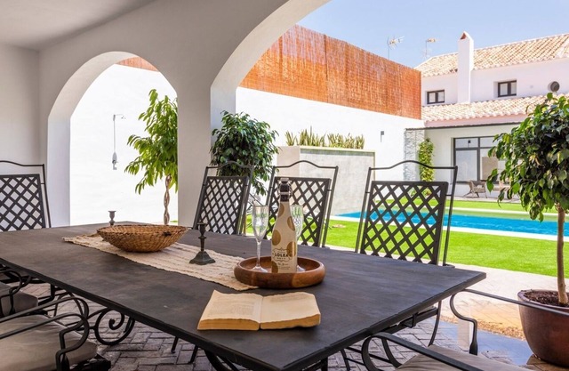 Cortijo Palanco Antequera by Ruralidays