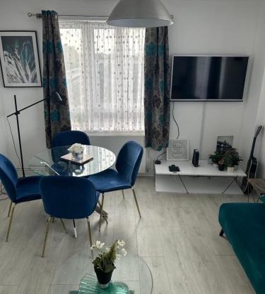 Cosy 2-Bedroom Flat in Finsbury Park, Modern, Convenient & Close to Central London!
