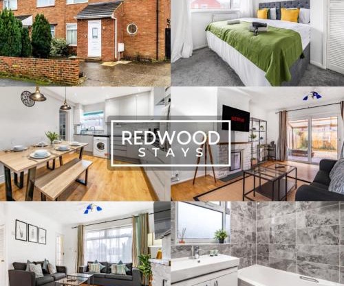 COSY 3 BEDROOM SERVICED HOUSE WITH FREE FAST WiFi AND PARKING FOR 2 CARS, ITS PERFECT FOR BUSINESS STAYS, FAMILIES, RELOCATIONS, EXTENDED STAYS AND EMERGENCY ACCOMMODATION by REDWOOD STAYS