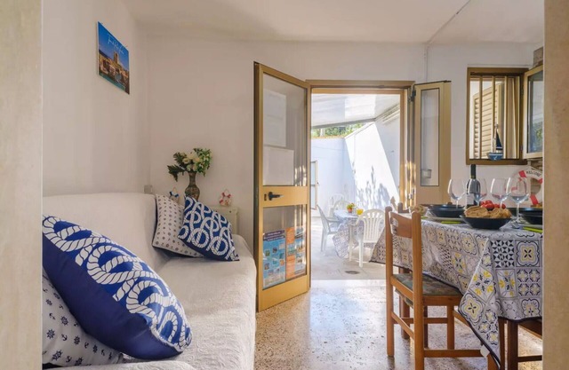 Herrliche Wohnung in einem Ferienhaus mit W-LAN, TV, Panoramablick und Parkplatz, bei Lecce
