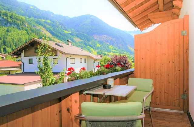 Herrliche Wohnung für 6 Gäste mit W-LAN, TV, Balkon und Parkplatz