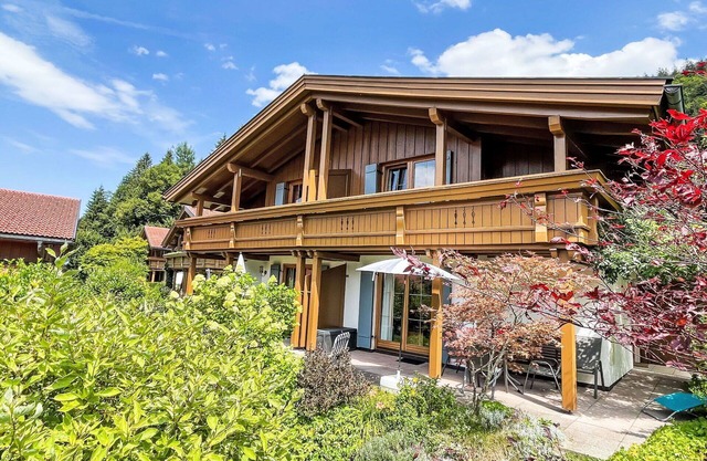Angenehme Wohnung in einem Ferienhaus für 6 Leute mit TV, Terrasse und Parkplatz
