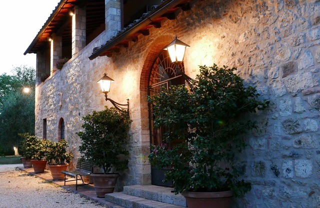 Wohnung in einem Ferienhaus mit W-LAN, Pool, TV, Innenhof, Panoramablick, bei San Gimignano
