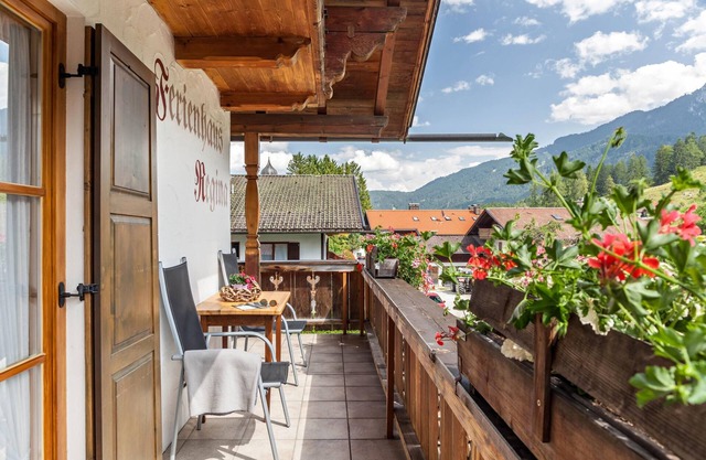 Gemütliches Apartment "Edelweiß" mit Bergblick, WLAN und Balkon