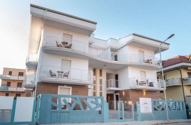 Schöne Wohnung für 4 Personen mit Klimaanlage, W-LAN, TV, Balkon, Haustiere erlaubt und Parkplatz