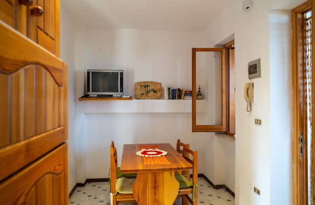 Herrliche Wohnung für 4 Gäste mit TV, Terrasse, Haustiere erlaubt und Parkplatz