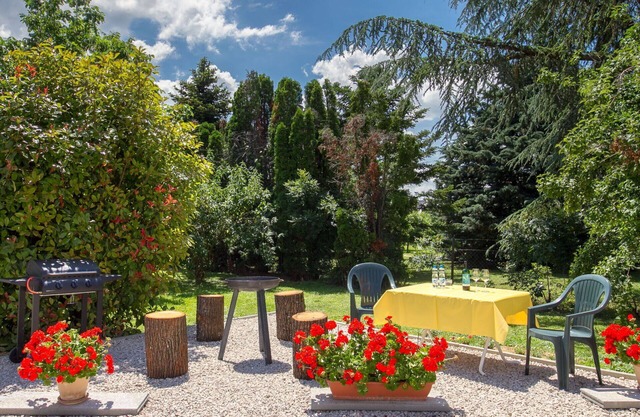 Schöne Wohnung für 4 Gäste mit W-LAN, Klimaanlage, TV und Terrasse