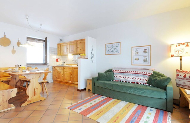 Gemütliche Wohnung für 4 Leute mit TV und Balkon