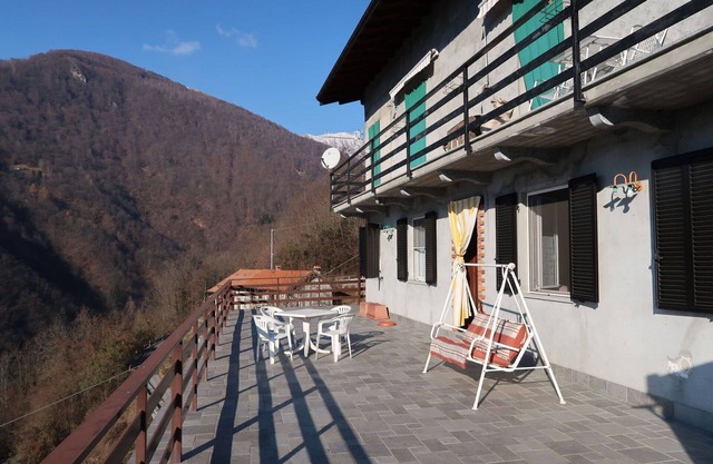Herrliche Wohnung für 4 Gäste mit TV, Terrasse, Haustiere erlaubt und Parkplatz