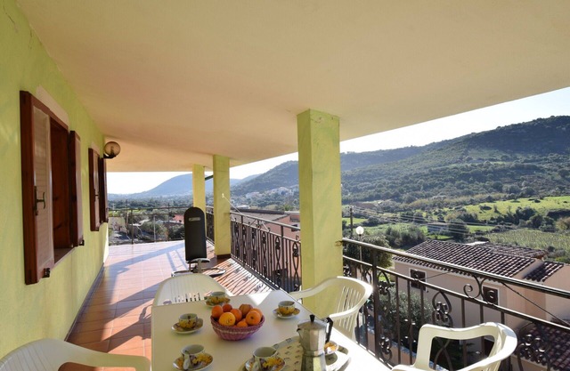 Schöne Wohnung für 5 Personen mit W-LAN, TV, Balkon und Panoramablick