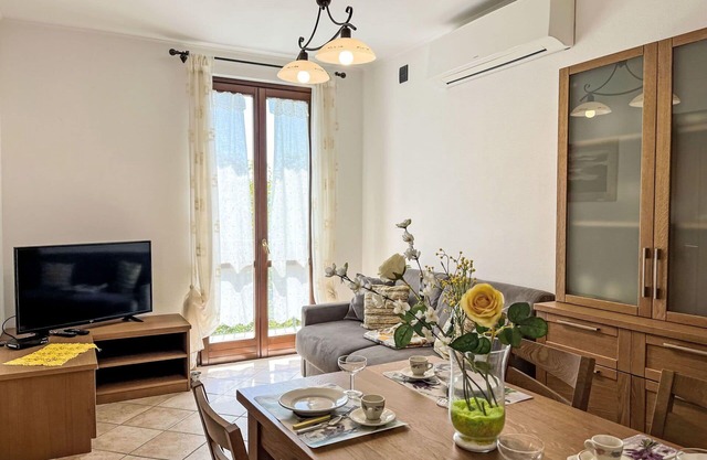 Schöne Wohnung mit W-LAN, TV, Innenhof, Haustiere erlaubt, Panoramablick und Parkplatz