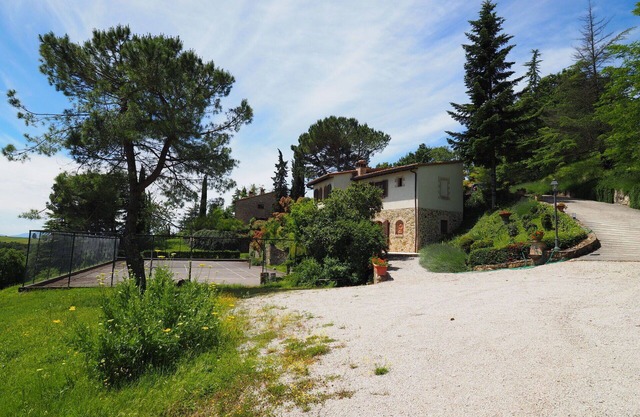 Gemütliche Wohnung für 6 Gäste mit Pool, W-LAN, Panoramablick und Parkplatz, bei San Gimignano
