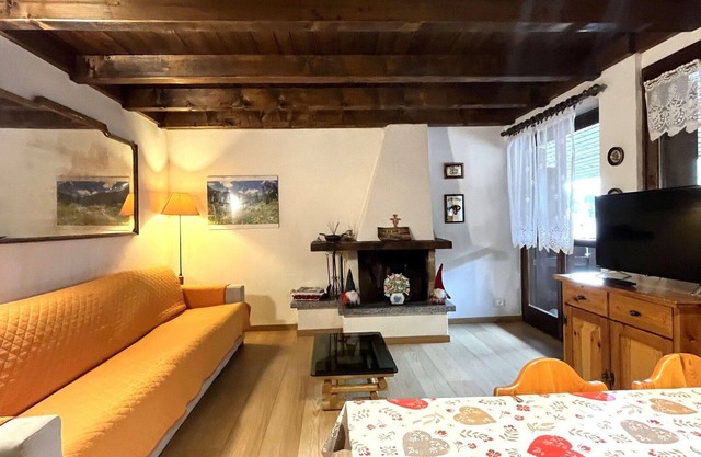 Schöne Wohnung für 6 Leute mit W-LAN, TV, Balkon und Parkplatz