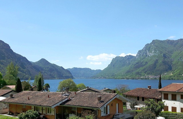 Schöne Wohnung für 6 Gäste mit W-LAN, TV, Balkon, Haustiere erlaubt und Parkplatz