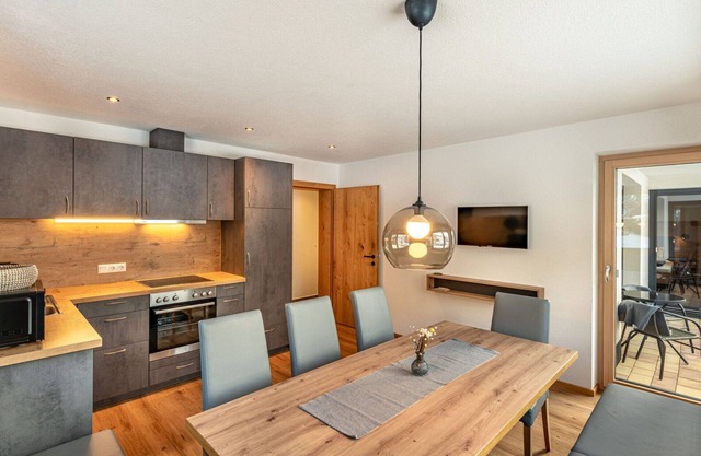 Herrliche Wohnung für 8 Gäste mit W-LAN, TV und Balkon