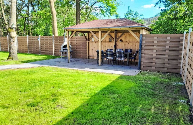 Schöne Wohnung für 2 Gäste mit W-LAN, TV, Innenhof und Parkplatz