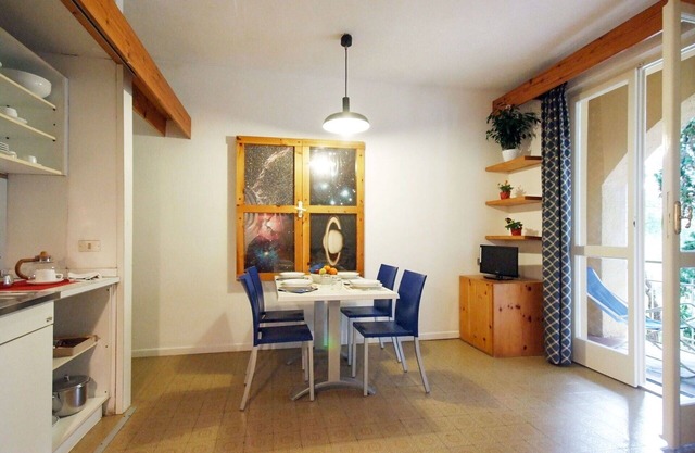 Schöne Wohnung für 4 Personen mit Klimaanlage, W-LAN, TV, Terrasse und Parkplatz