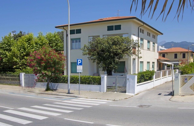 Angenehme Wohnung für 4 Leute mit W-LAN, TV, Terrasse und Parkplatz