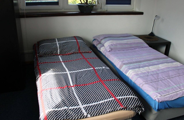 Schöne Wohnung in einem Ferienhaus mit W-LAN, TV, Terrasse, Haustiere erlaubt und Parkplatz