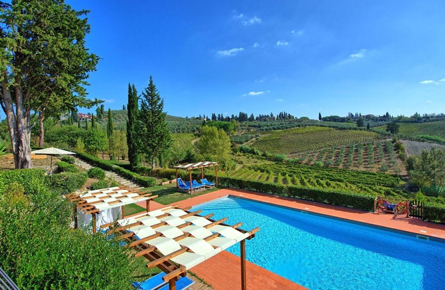 Angenehme Wohnung mit W-LAN, Pool, Klimaanlage, TV, Panoramablick und Parkplatz, bei San Gimignano