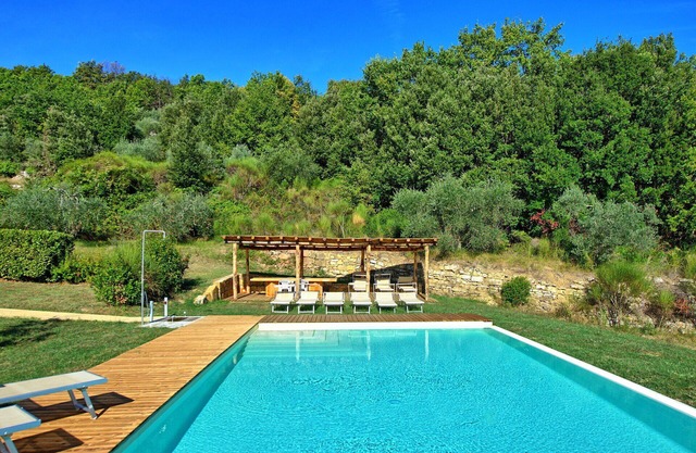 Herrliche Wohnung mit W-LAN, Pool, TV, Terrasse, Panoramablick und Parkplatz, bei San Gimignano