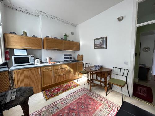 Cosy Central London apartment 003