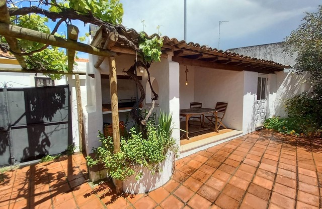 Lovely Cottage in the middle of a village with private courtyard.