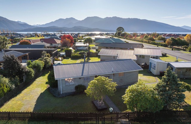 Cosy Crib - Te Anau Holiday Home