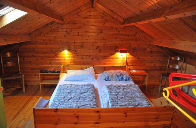 Gemütliches Ferienhaus in Somme-Leuze mit Sauna