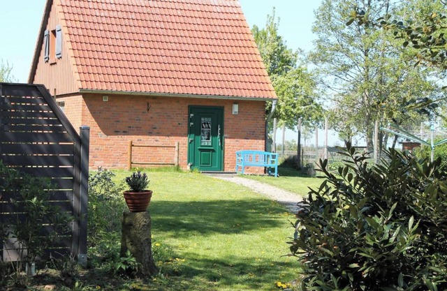 Gemütliches Ferienhaus in Strandnähe mit Garten